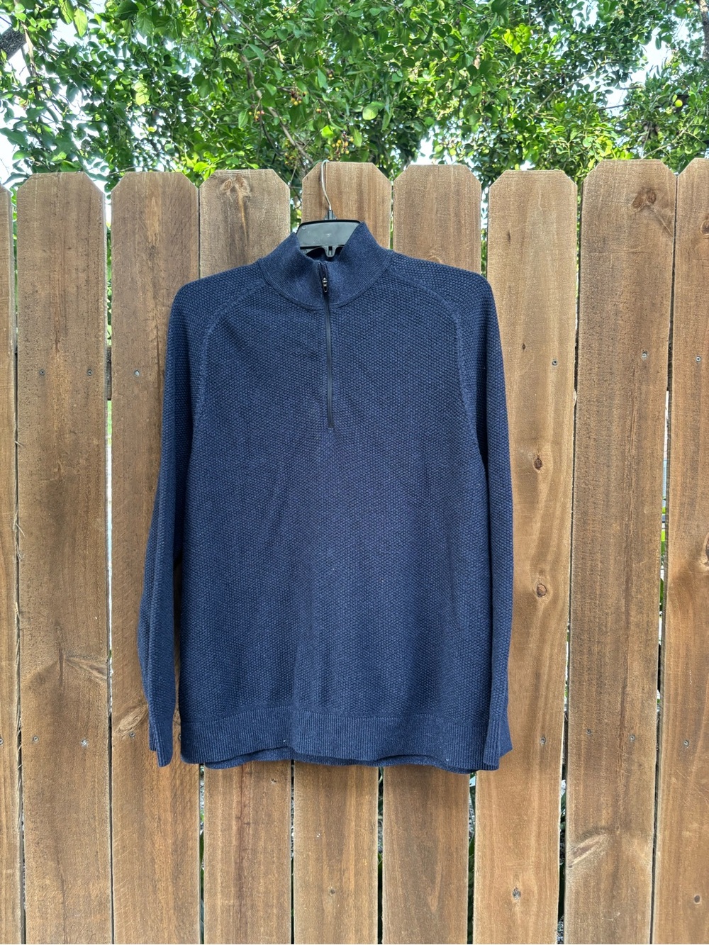 Men's Lululemon Navy Blue 1/4 zip sweater size XL.